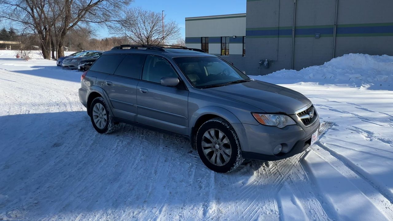 2009 Subaru Outback 2.5i photo 2
