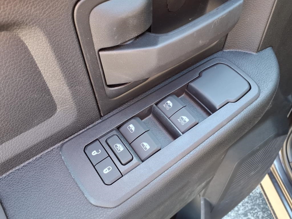 2026 Ram 3500 Tradesman photo 8
