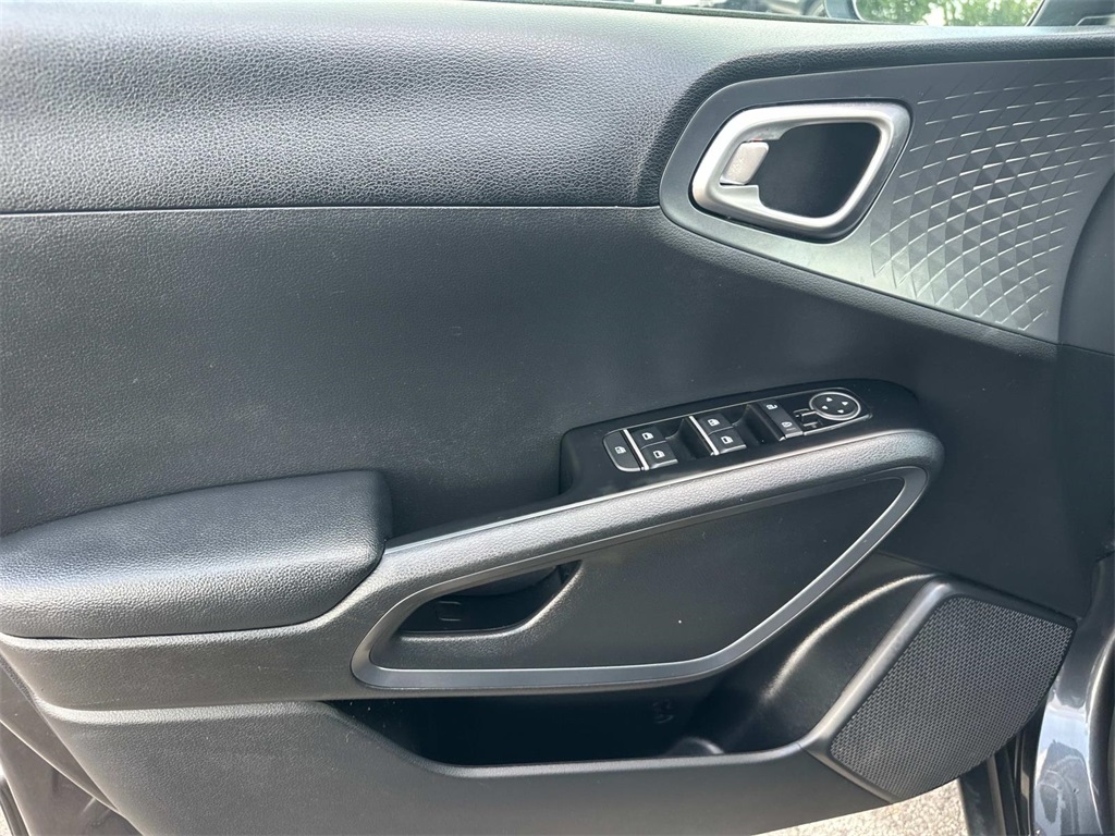 2021 Kia Soul S photo 27
