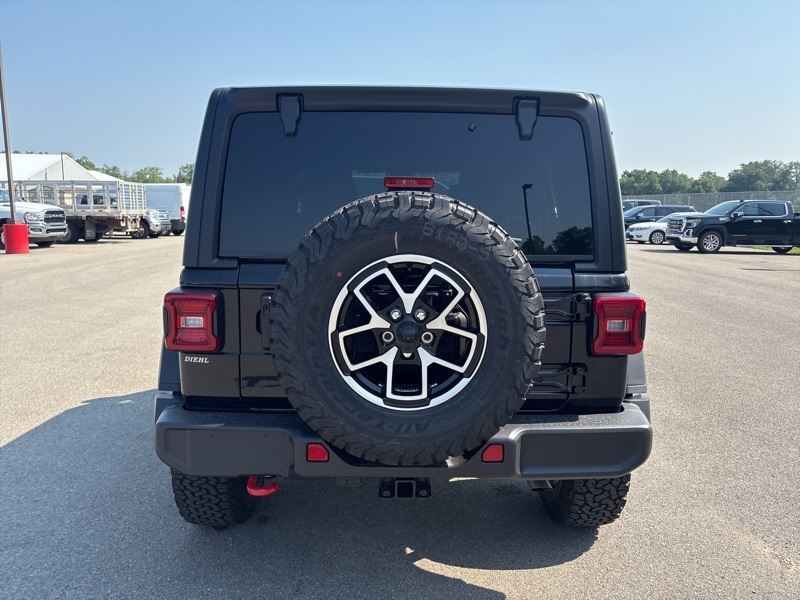 2025 Jeep Wrangler Rubicon photo 4