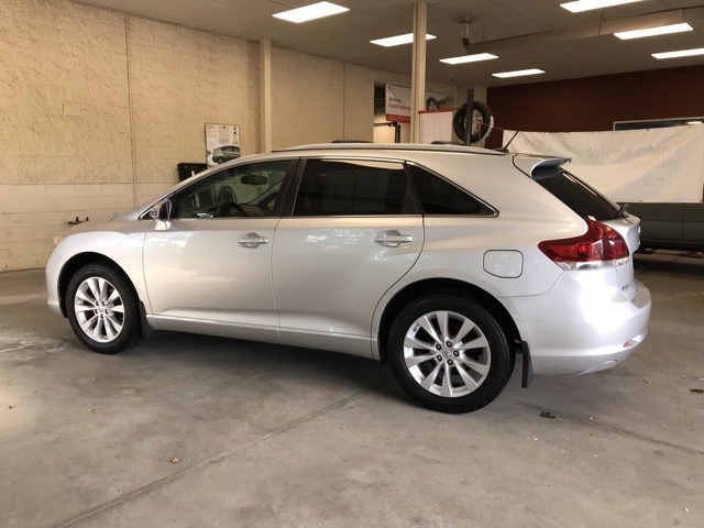 2014 Toyota Venza LE photo 6