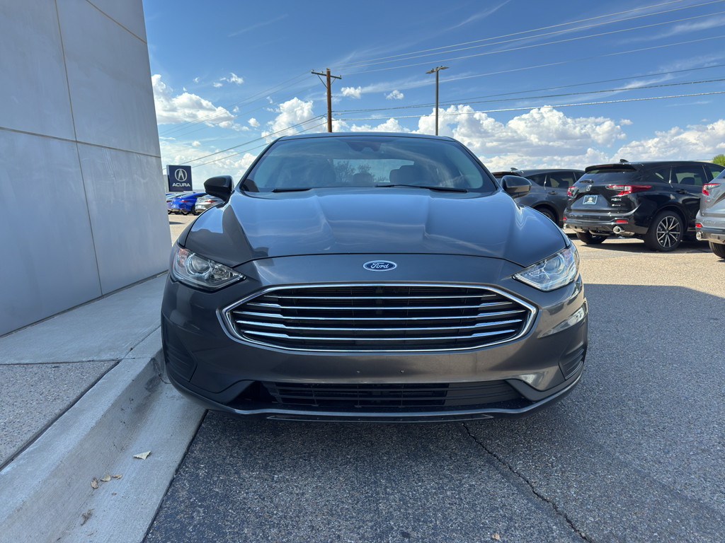 2020 Ford Fusion Hybrid SE photo 2