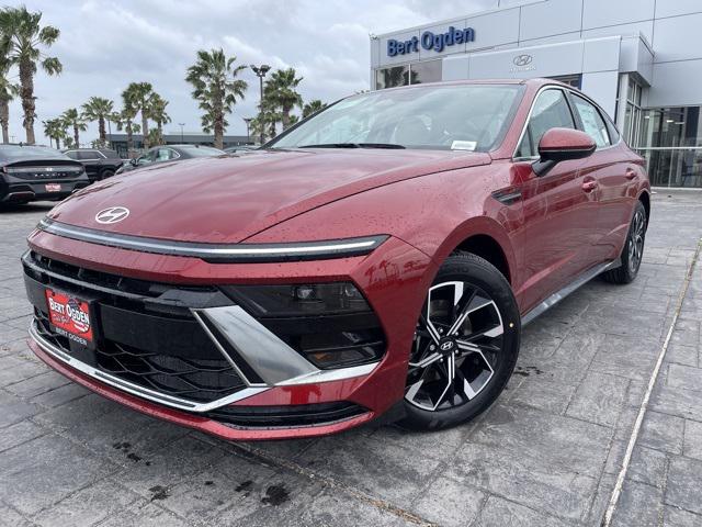 2025 Hyundai Sonata SEL photo 3