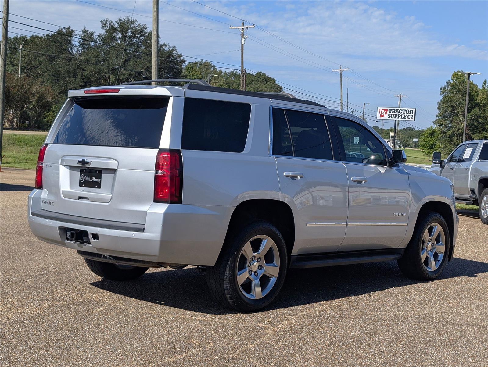 2018 Chevrolet Tahoe LS photo 5