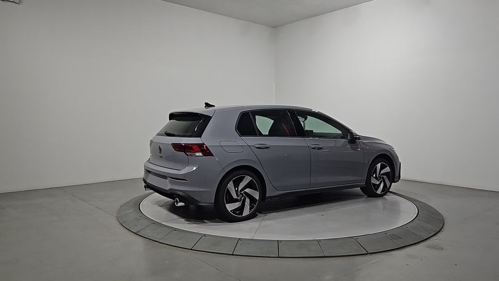 2025 Volkswagen Golf GTI S photo 4