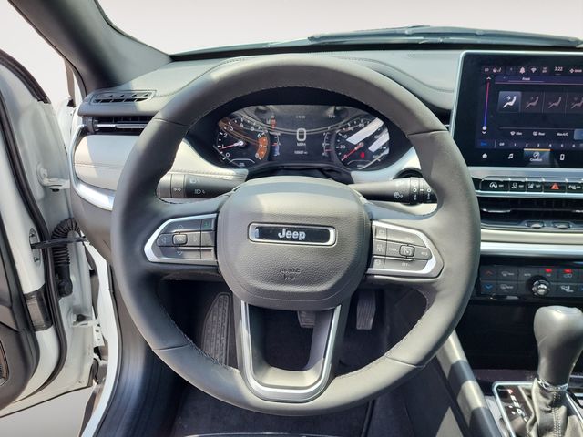 2025 Jeep Compass Limited photo 14