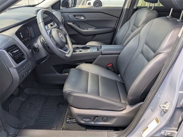 2024 Nissan Rogue SL photo 14