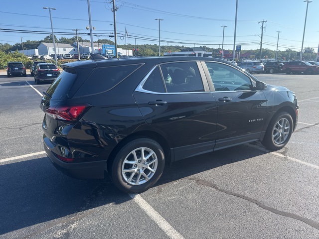 2023 Chevrolet Equinox LT photo 3