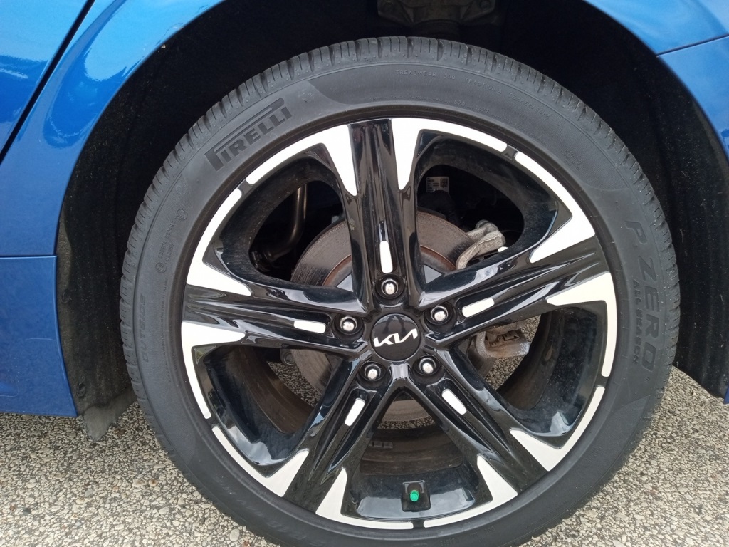 2022 Kia K5 GT-Line photo 42