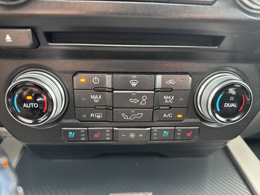 2018 Ford F-150 Lariat FX4 photo 7