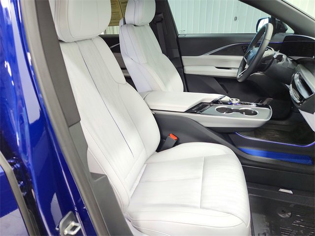 2024 Cadillac Lyriq Sport photo 36