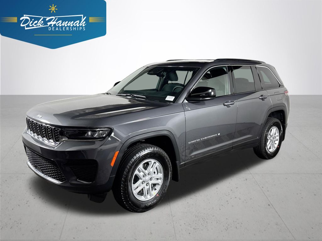 2025 Jeep Grand Cherokee Laredo's photo