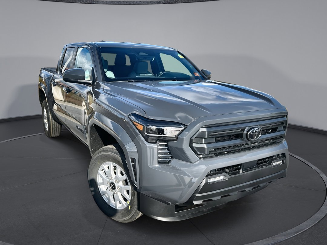 2025 Toyota Tacoma SR5's photo