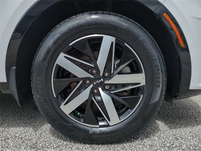 2023 Kia Sorento S photo 9