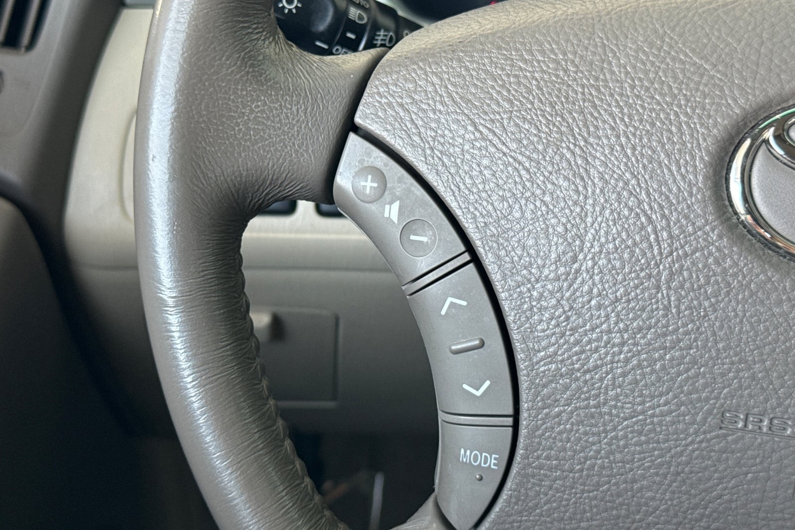 2005 Toyota Highlander Limited photo 24