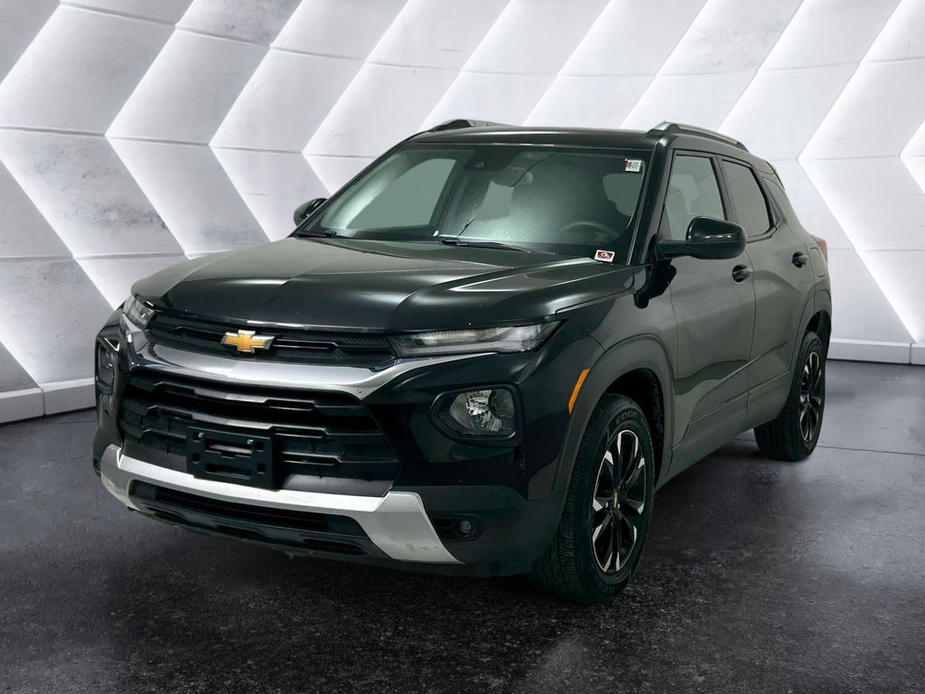 2023 Chevrolet Trailblazer LT photo 2