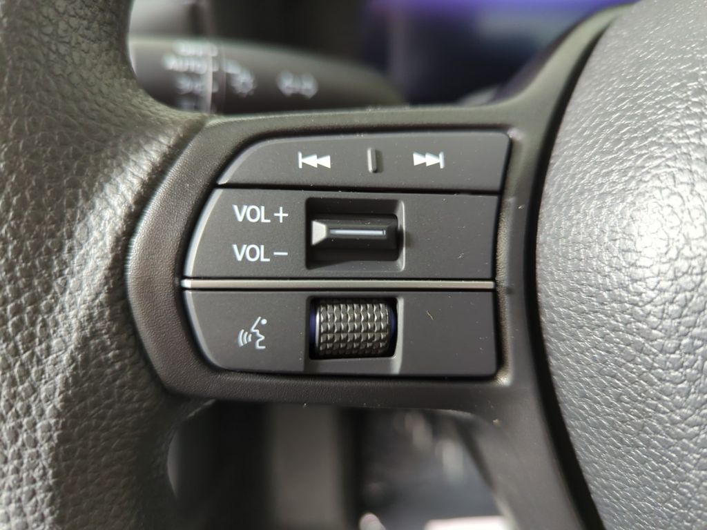2025 Honda Accord LX 1.5T photo 24