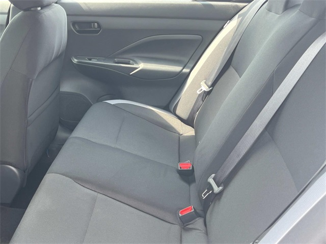 2025 Nissan Versa 1.6 S photo 17