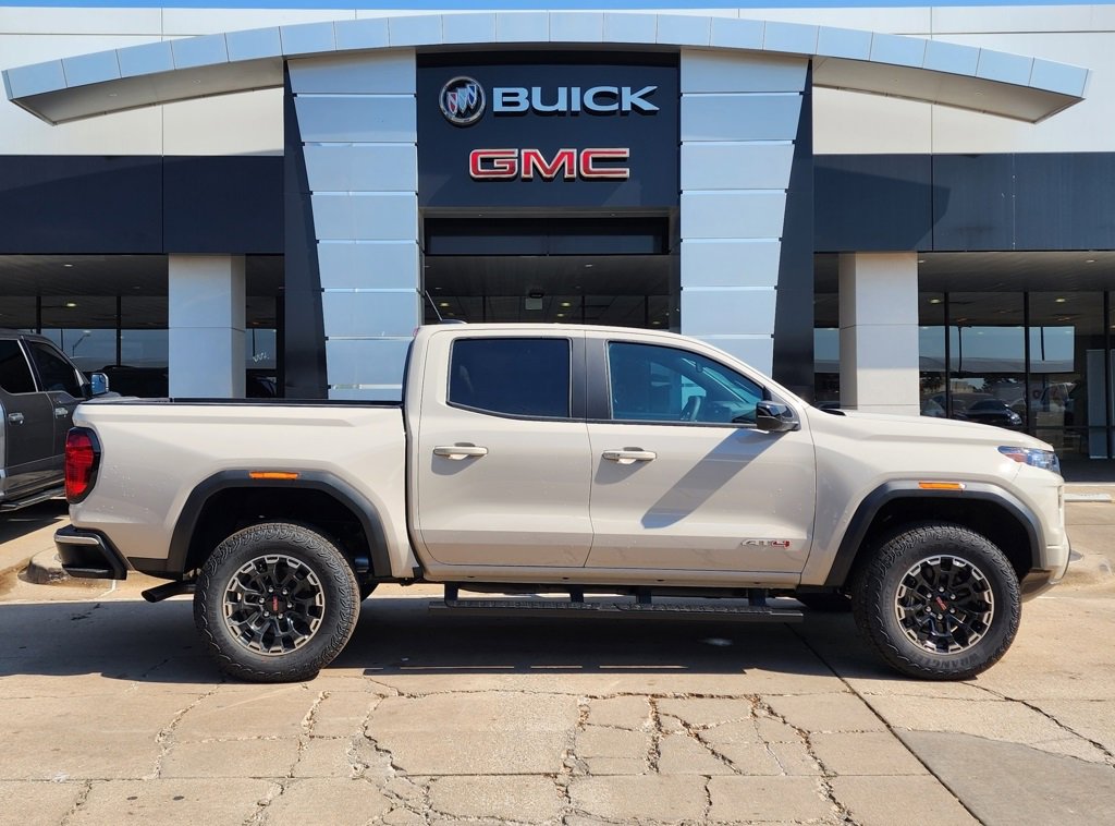 2026 Gmc Canyon AT4 photo 2