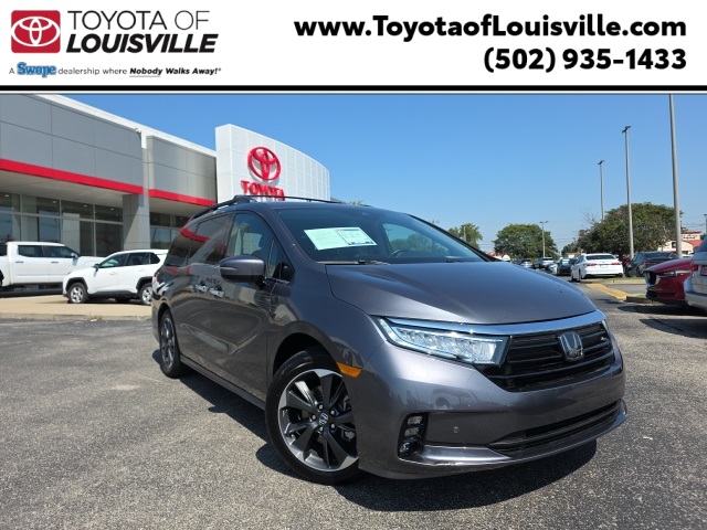 2023 Honda Odyssey Elite's photo