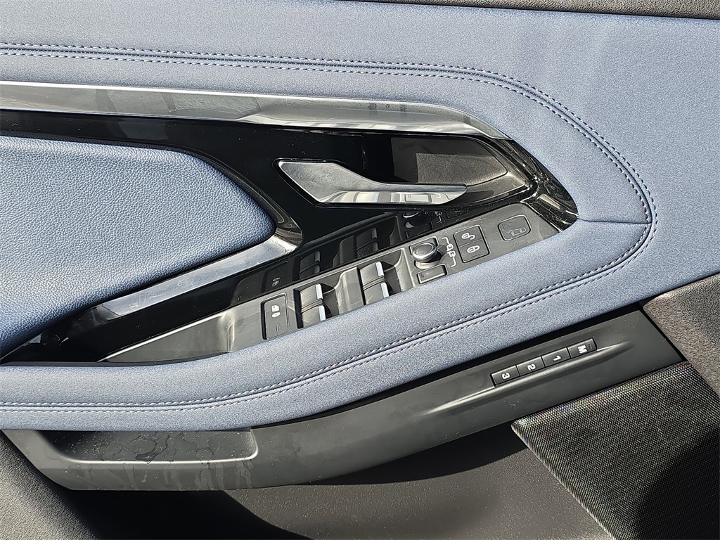 2020 Land Rover Range Rover Evoque SE photo 29