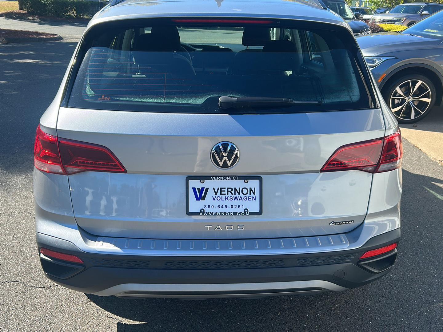 2022 Volkswagen Taos S photo 3