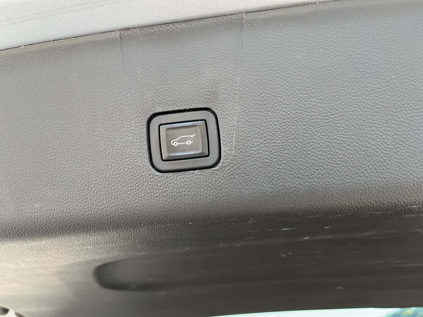 2023 Chevrolet Traverse Cloth photo 14
