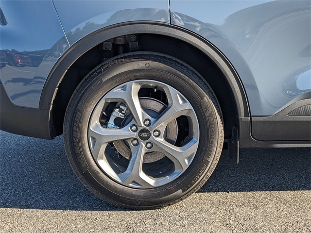 2025 Ford Escape ST-Line photo 8