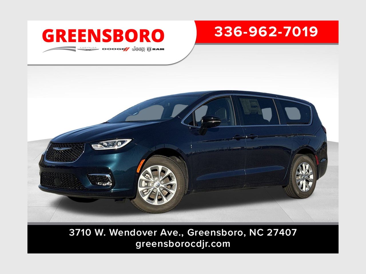 2025 Chrysler Pacifica Select's photo