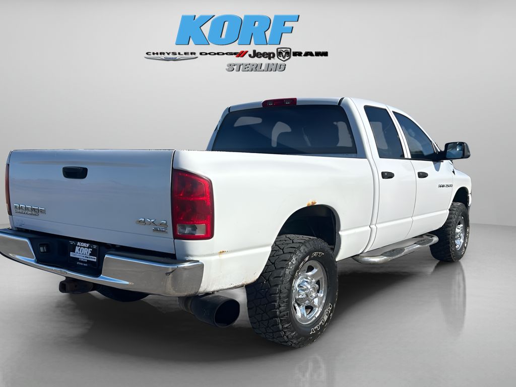 2004 Dodge Ram SLT photo 5