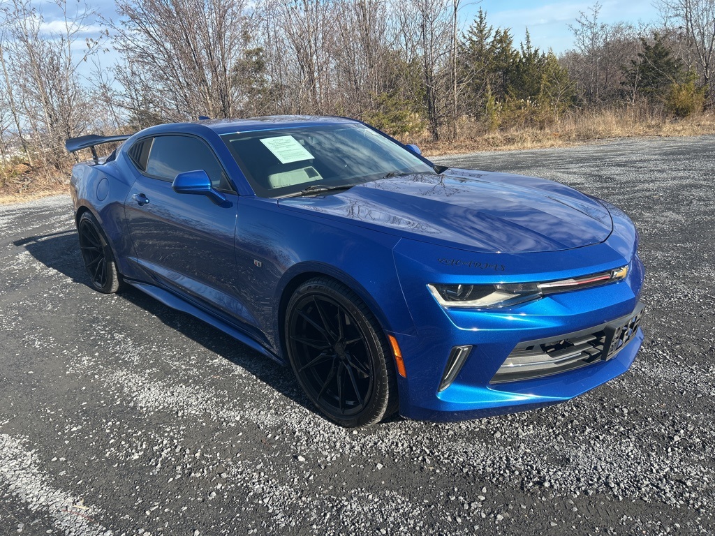 2016 Chevrolet Camaro 1LT's photo