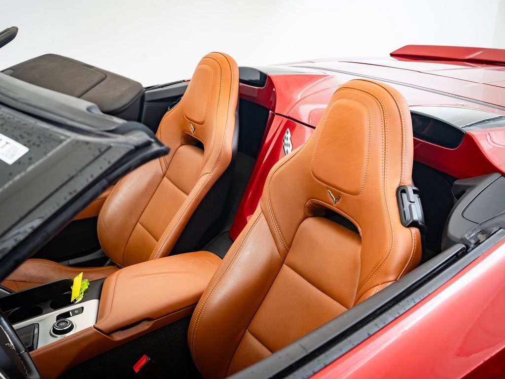 2014 Chevrolet Corvette Stingray 2LT photo 18
