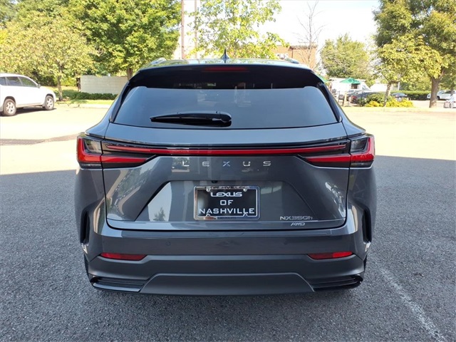 2023 Lexus NX 350h Luxury photo 3