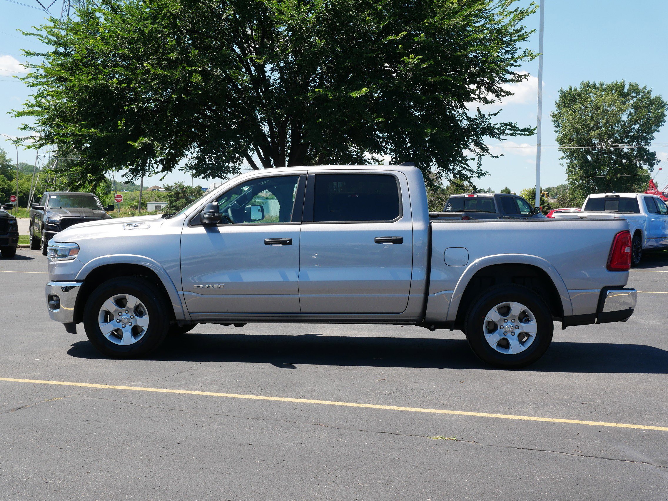2025 Ram 1500 Big Horn Lone Star photo 3