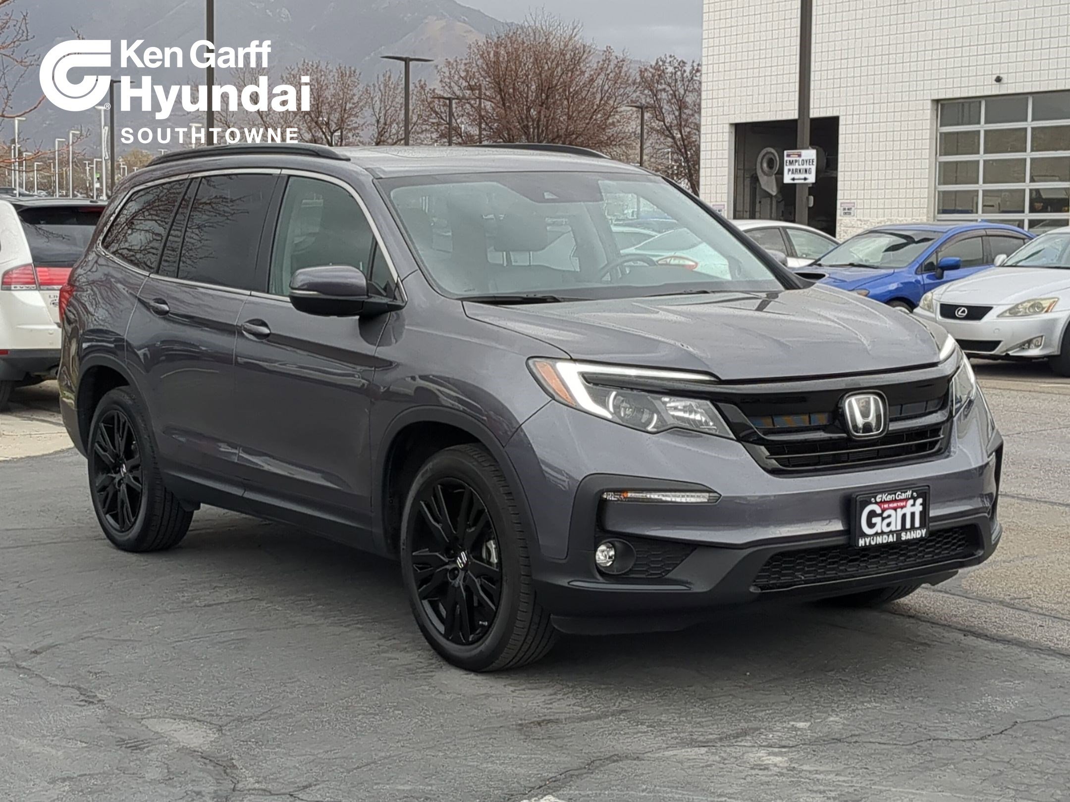 2022 Honda Pilot SE's photo