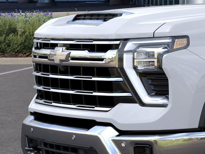 2026 Chevrolet Silverado 3500HD LTZ photo 13