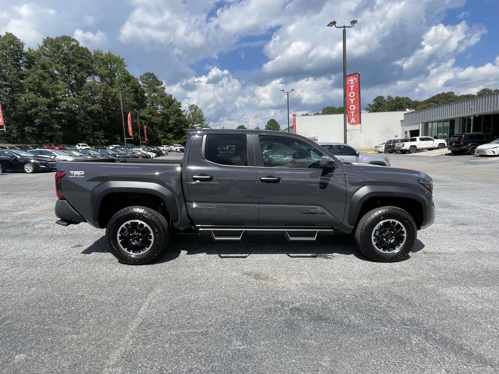 2025 Toyota Tacoma TRD Off-Road 4x4 Double Cab photo 2