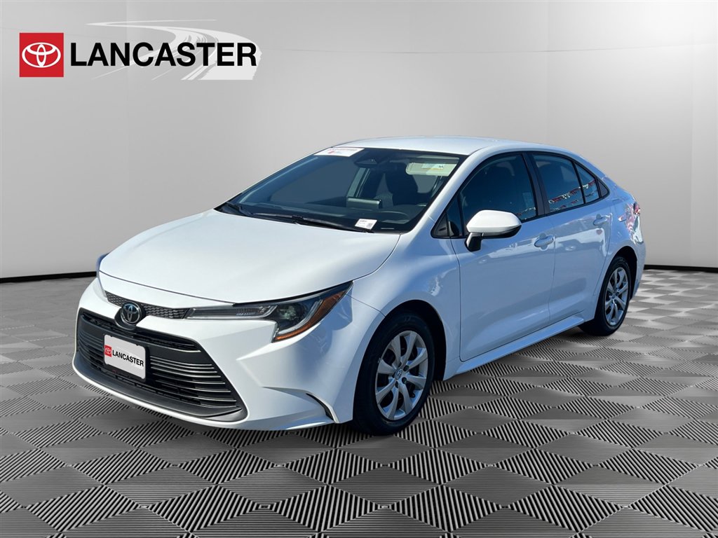 2024 Toyota Corolla LE photo 3