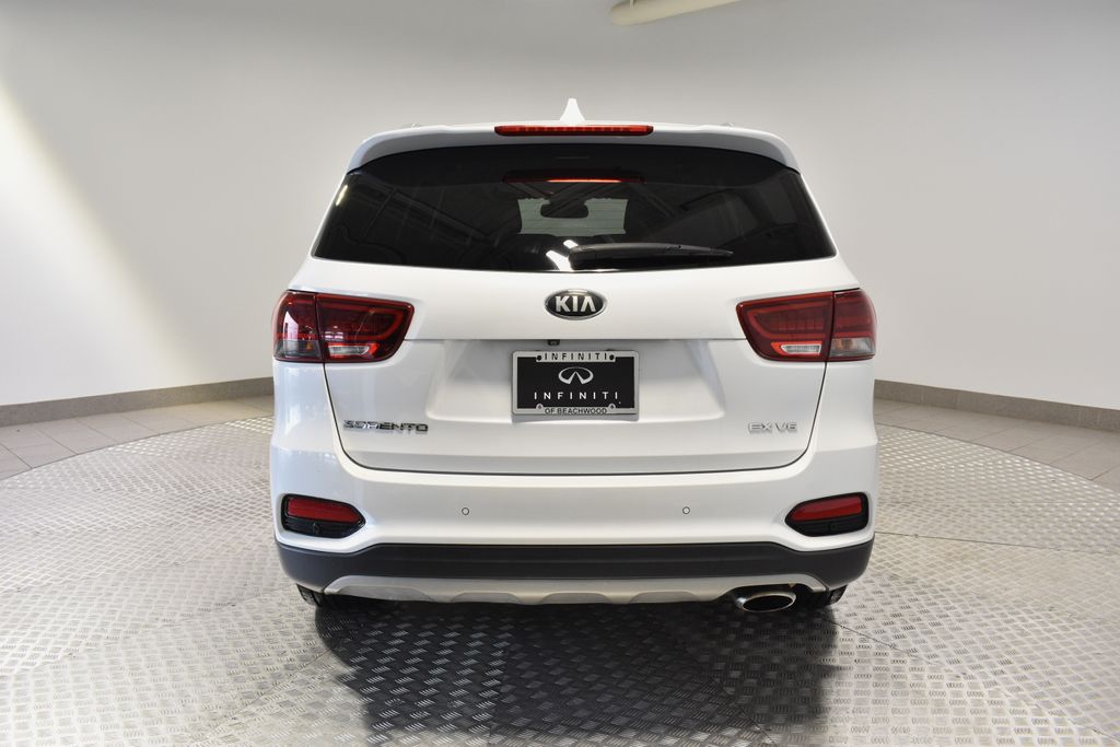 2019 Kia Sorento EX photo 3