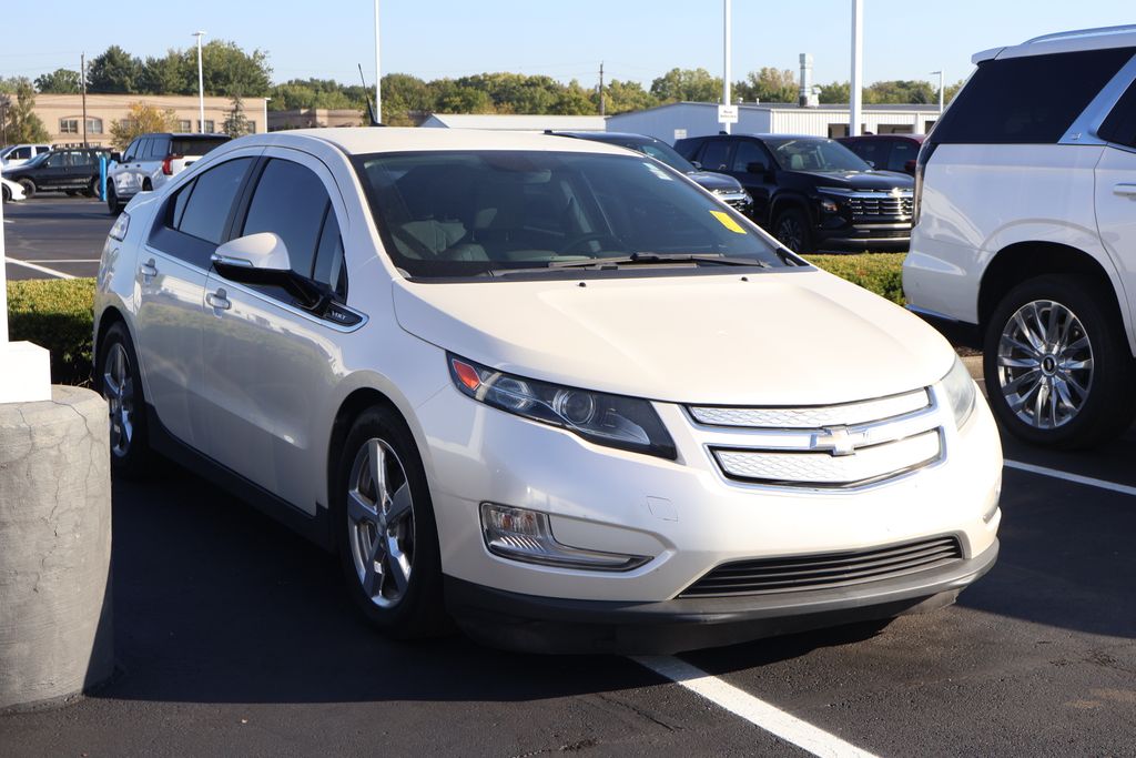 2014 Chevrolet Volt Base photo 3