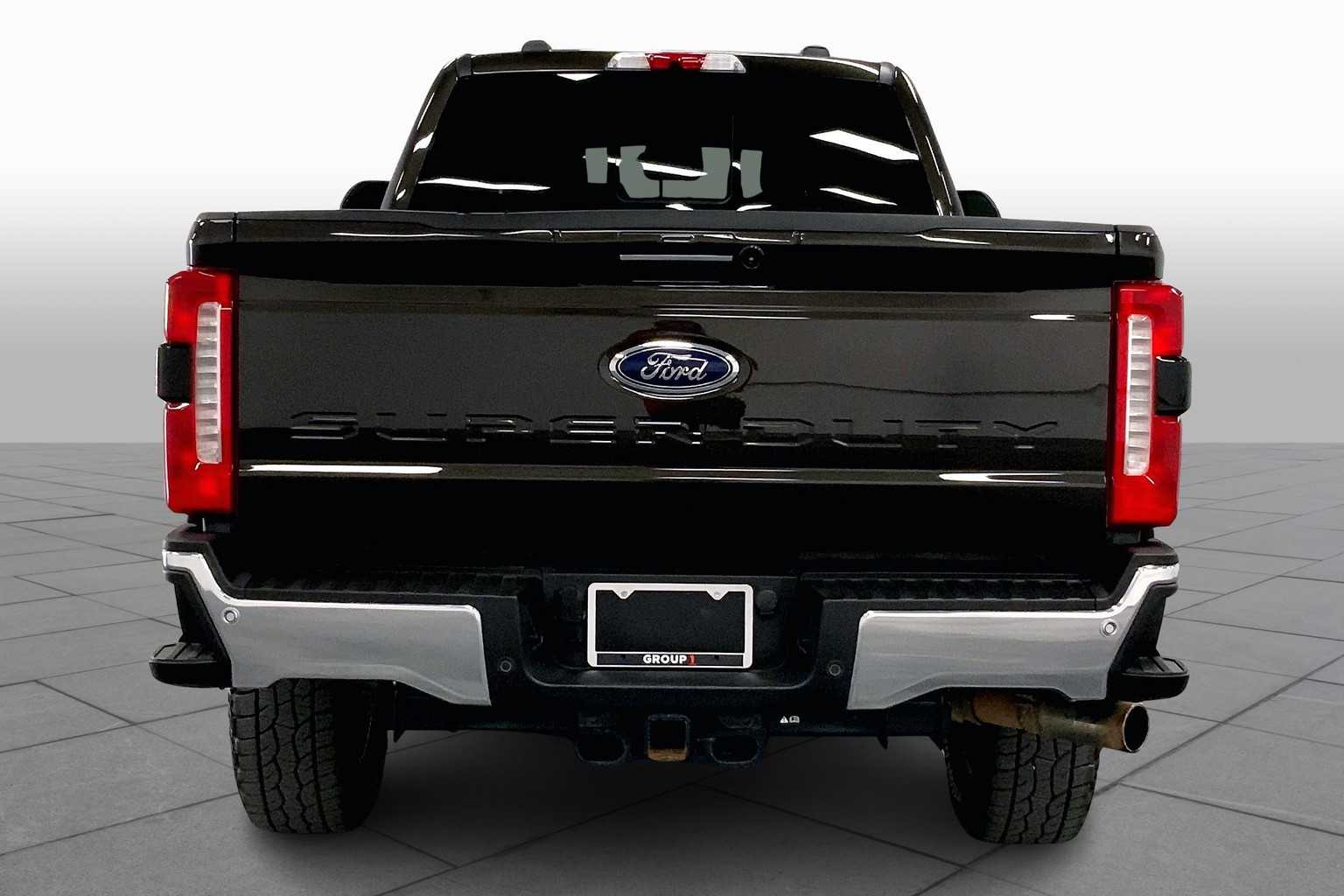 2024 Ford F-350 Lariat photo 5
