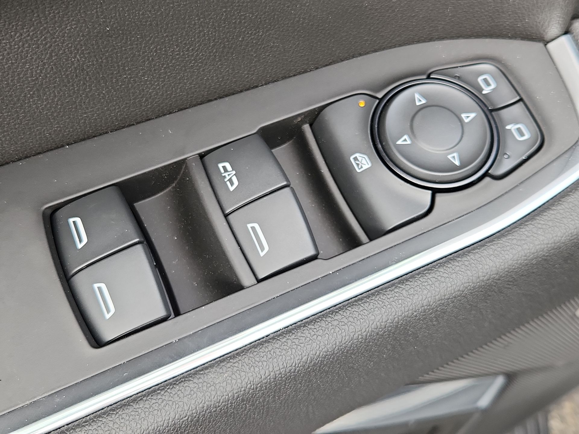 2025 Chevrolet Silverado 1500 RST photo 21