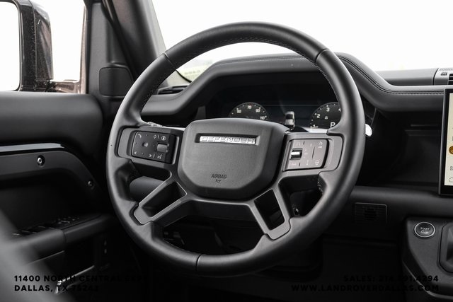 2025 Land Rover Defender 110 X-Dynamic SE photo 17