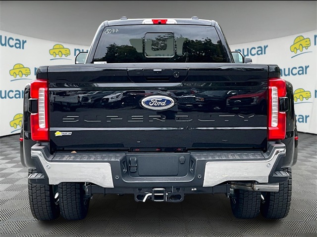 2026 Ford F-450 Lariat photo 4
