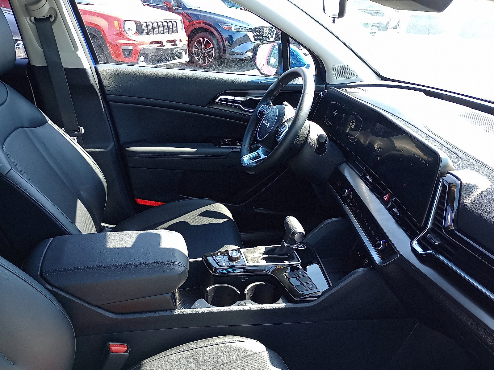 2025 Kia Sportage EX photo 7