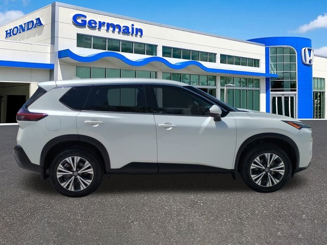 2021 Nissan Rogue SV photo 2