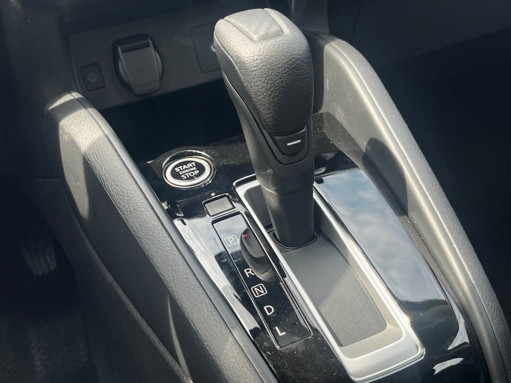 2025 Nissan Versa 1.6 SV photo 26