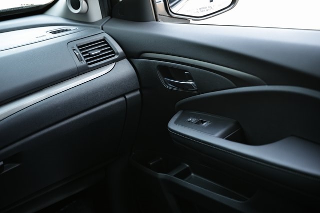 2023 Honda Ridgeline RTL photo 31