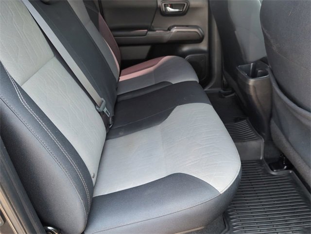 2020 Toyota Tacoma TRD Off-Road photo 15