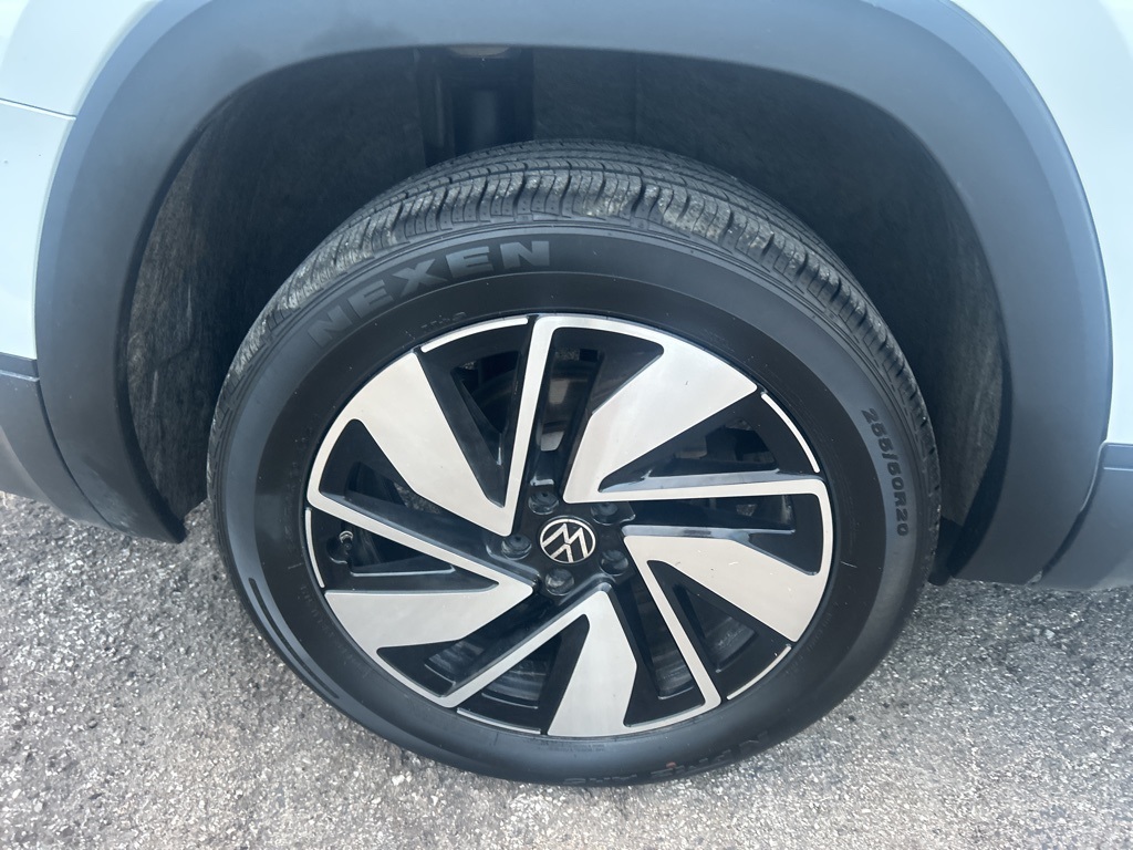 2025 Volkswagen Atlas SE Technology photo 4